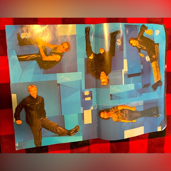 ❤️RARE AND COLLECTIBLE BACKSTREET BOYS❤️BLACK &BLUE Poster Book❤️Fantastic Buy❤️ - Picture 15 of 16